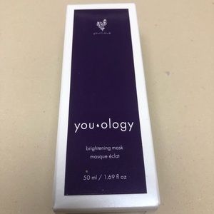 Younique brightening mask